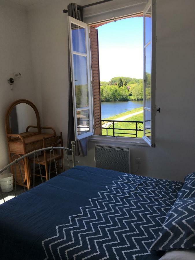 Bar Le Lac Bessines-sur-Gartempe Екстериор снимка